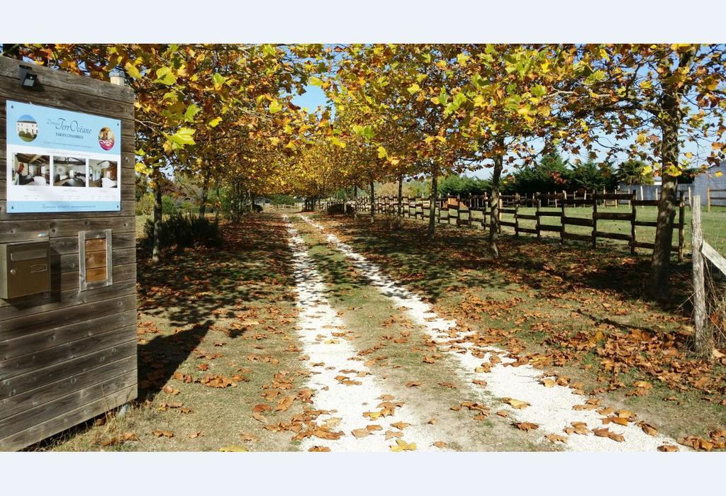 ホテル Domaine Terroceane La-Gripperie-Saint-Symphorien エクステリア 写真